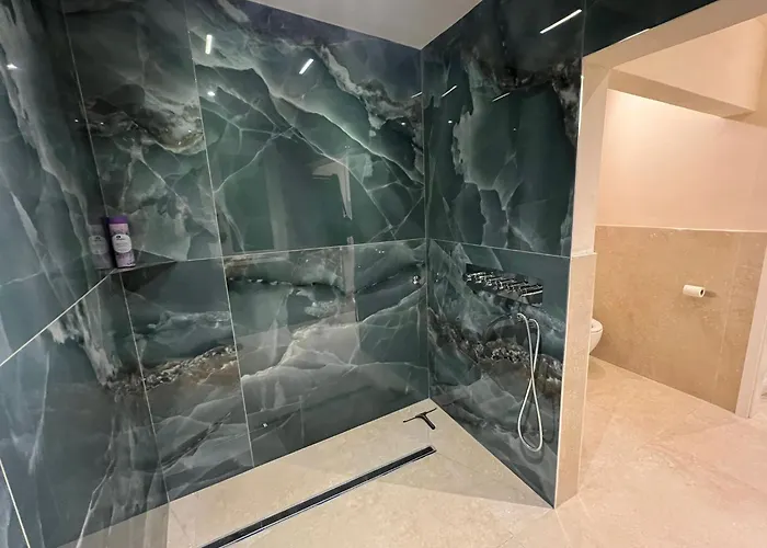 Royal Haus Apartment *